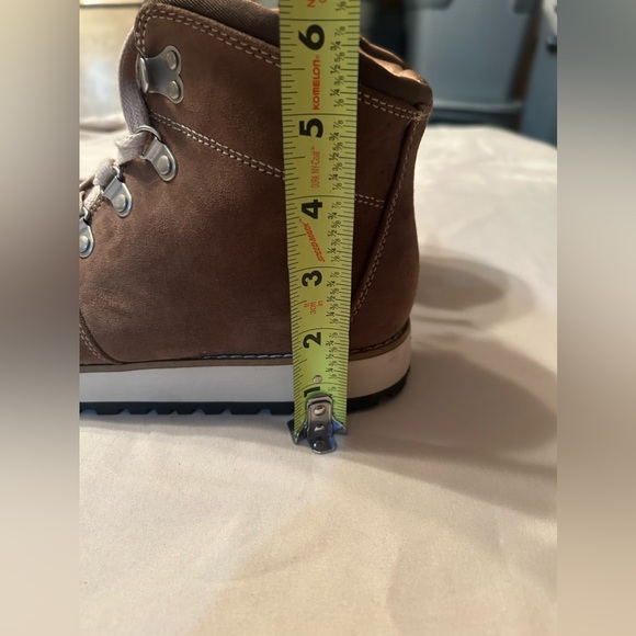 Universal Threads Boots Size 8.5 - Picture 9 of 13